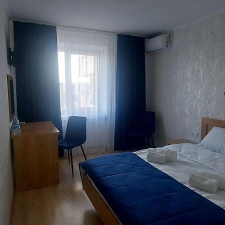 Hotel Tourist Rivne Exterior photo