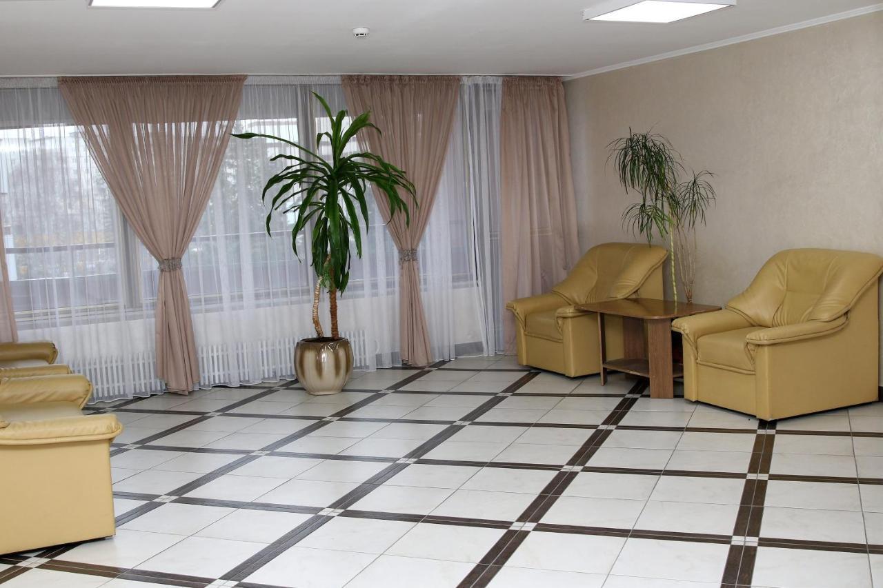 Hotel Tourist Rivne Exterior photo