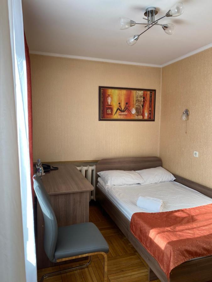 Hotel Tourist Rivne Exterior photo