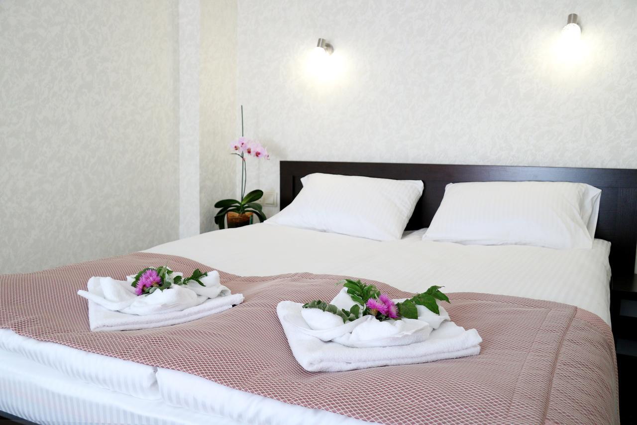 Hotel Tourist Rivne Exterior photo